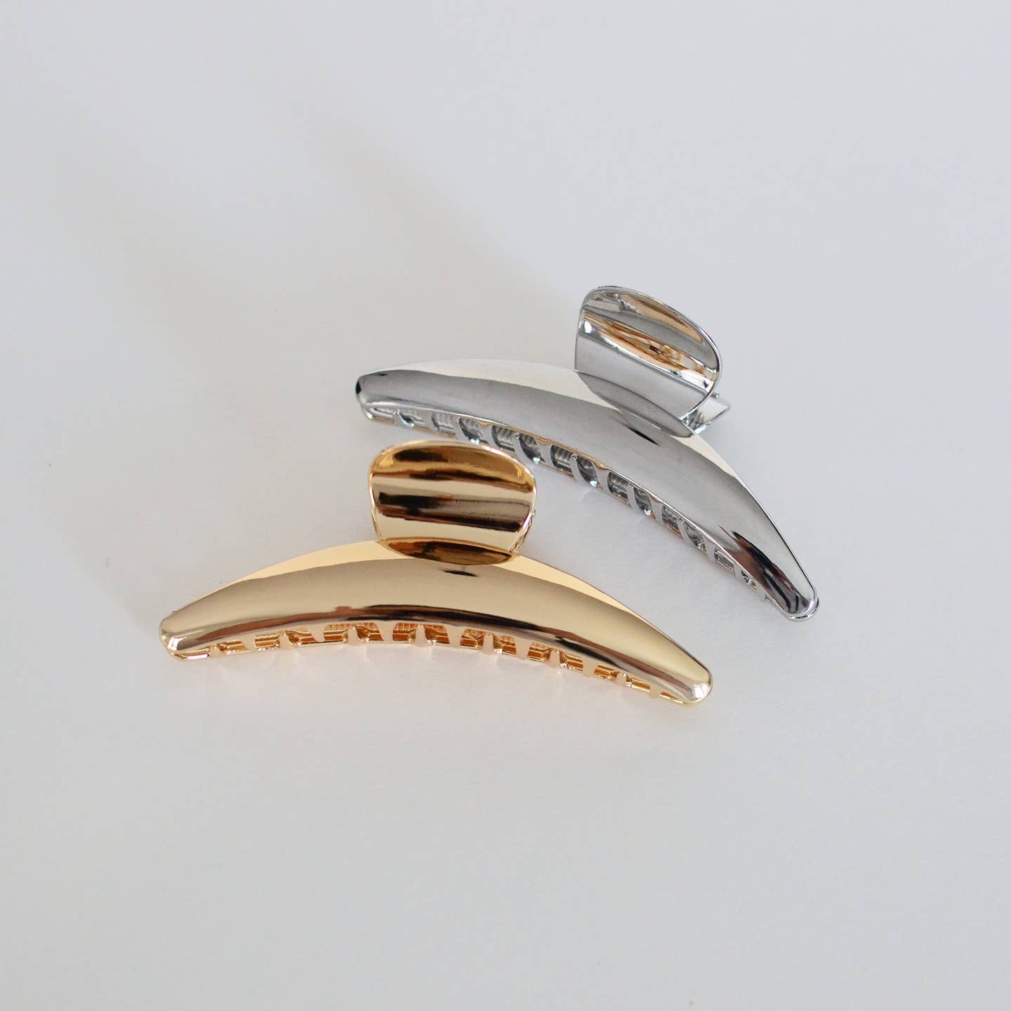 Luna Arc Metal Hair Claw Clip
